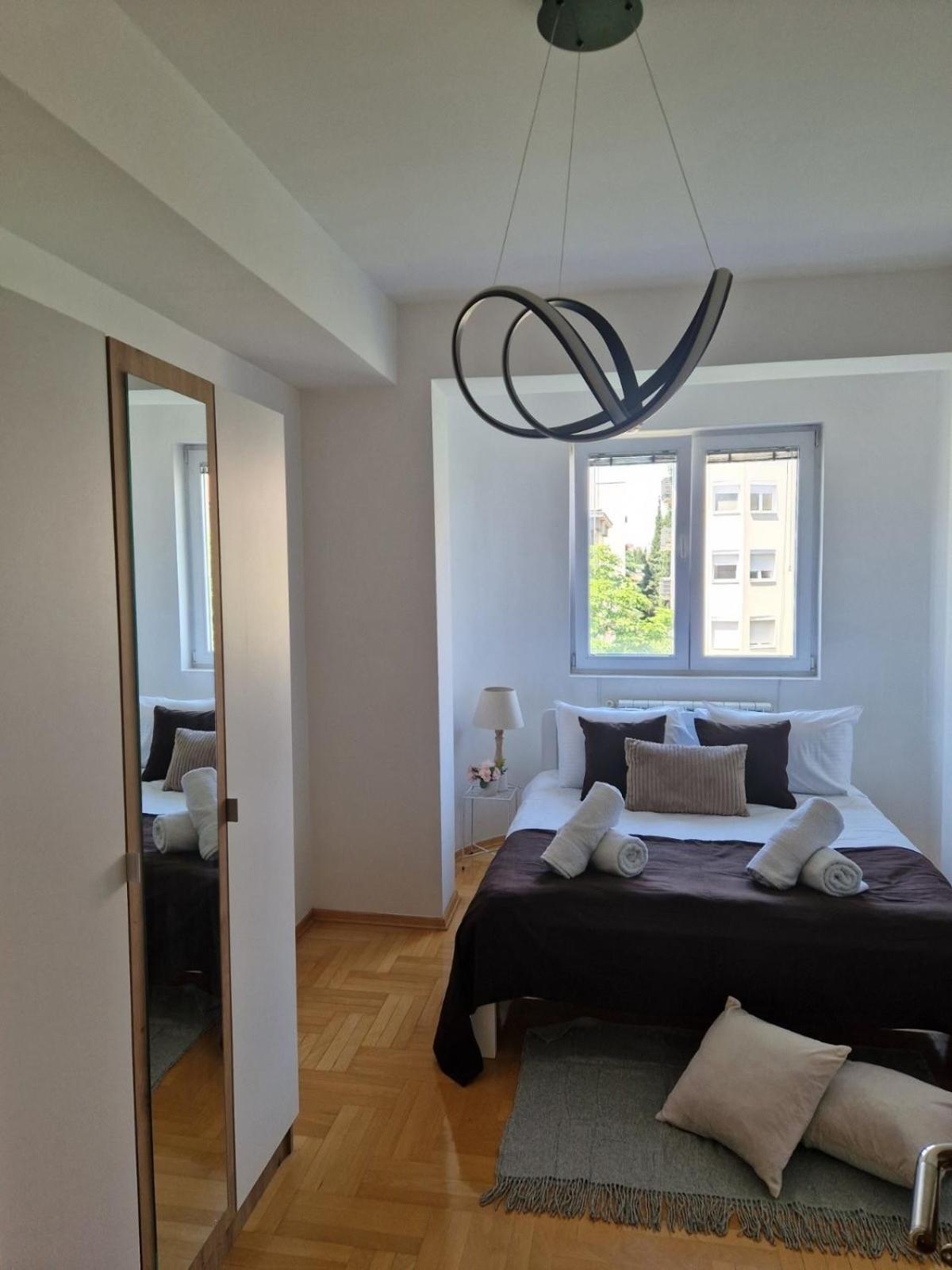 Kamche Lux Apartment Skopje Exteriör bild