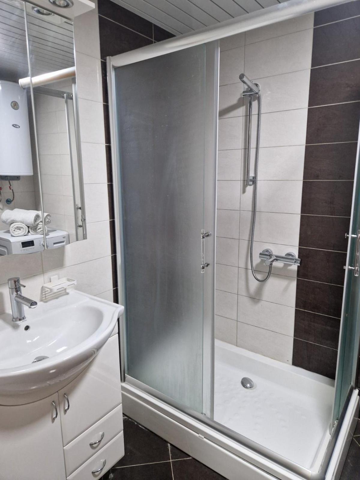 Kamche Lux Apartment Skopje Exteriör bild