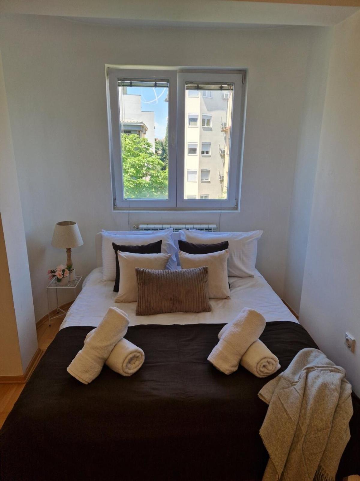 Kamche Lux Apartment Skopje Exteriör bild
