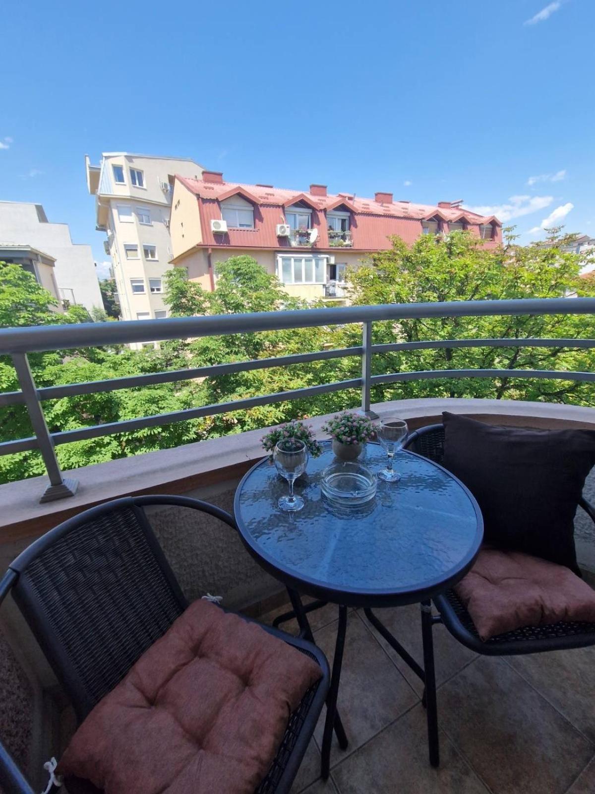 Kamche Lux Apartment Skopje Exteriör bild
